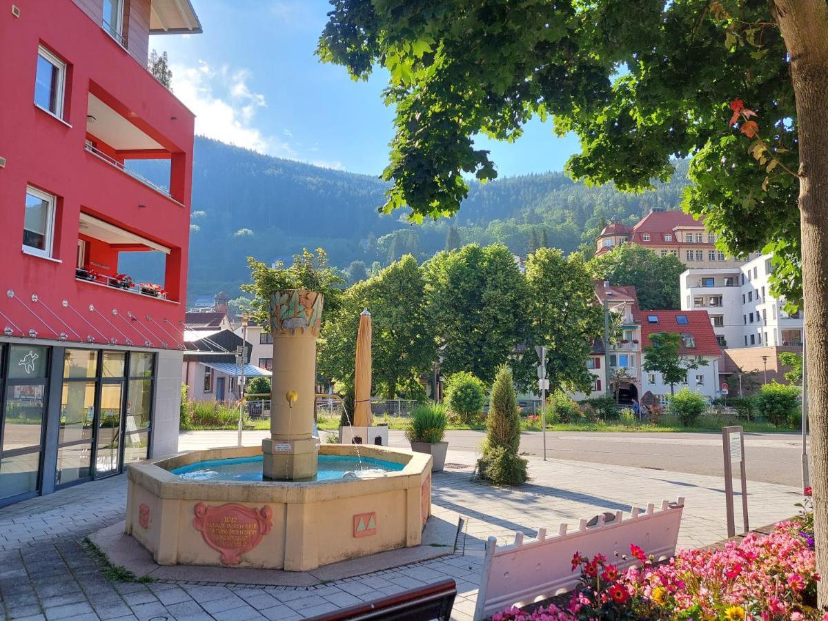 Apartement Am Waldrand Bad Wildbad Zewnętrze zdjęcie
